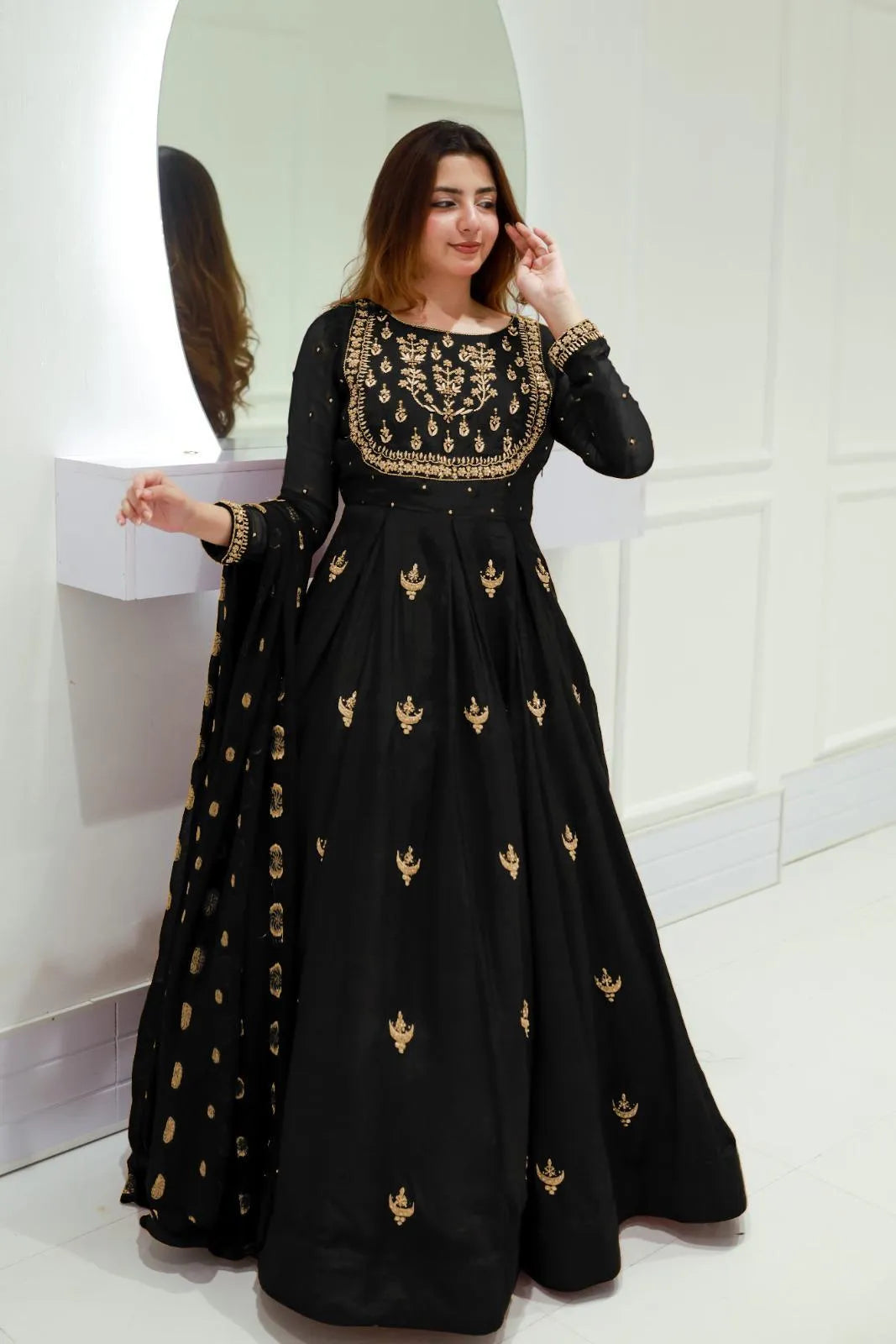 3 Pcs Women's Stitched Chiffon Embroidered Maxi Suit – Black